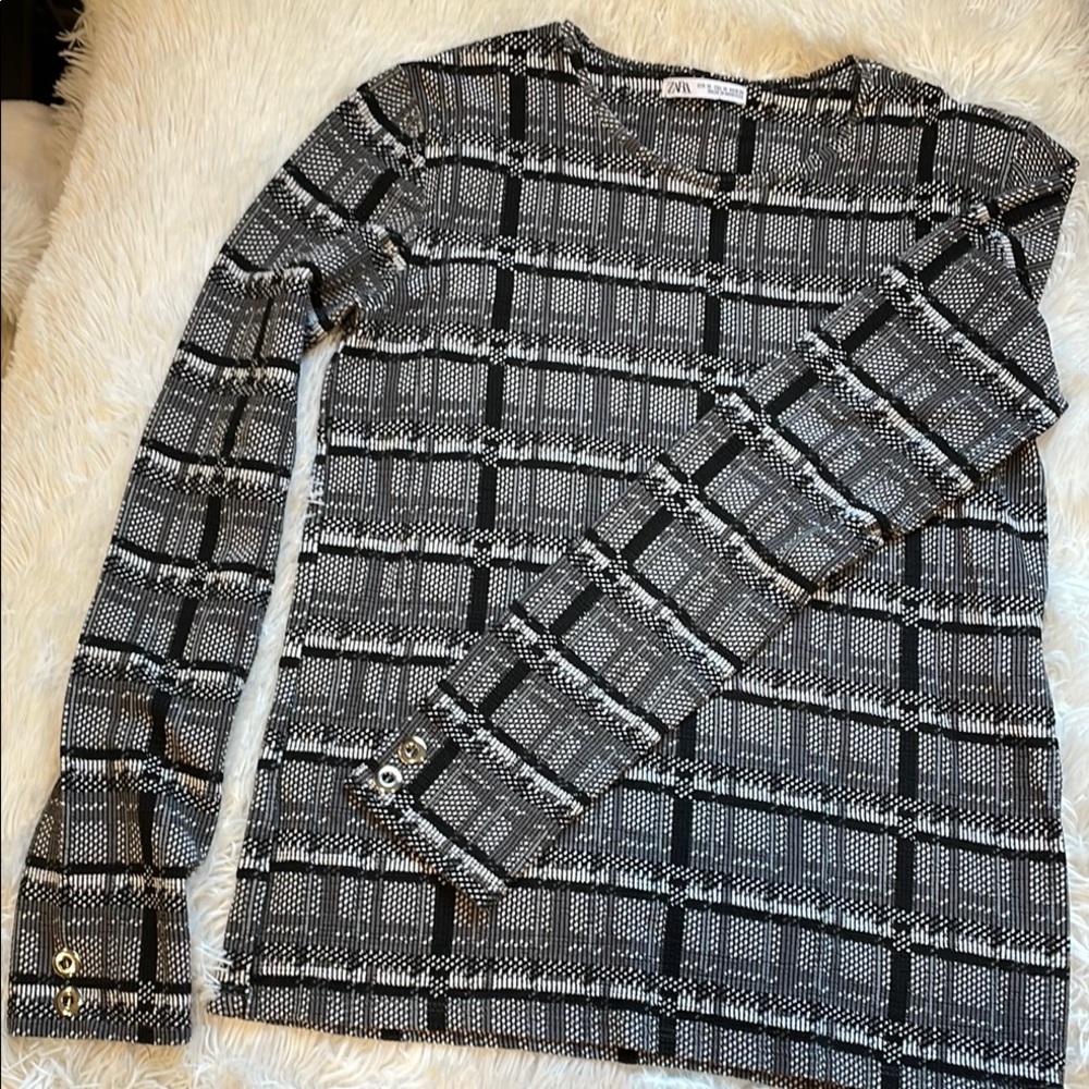 Zara Black and White Plaid Sweater